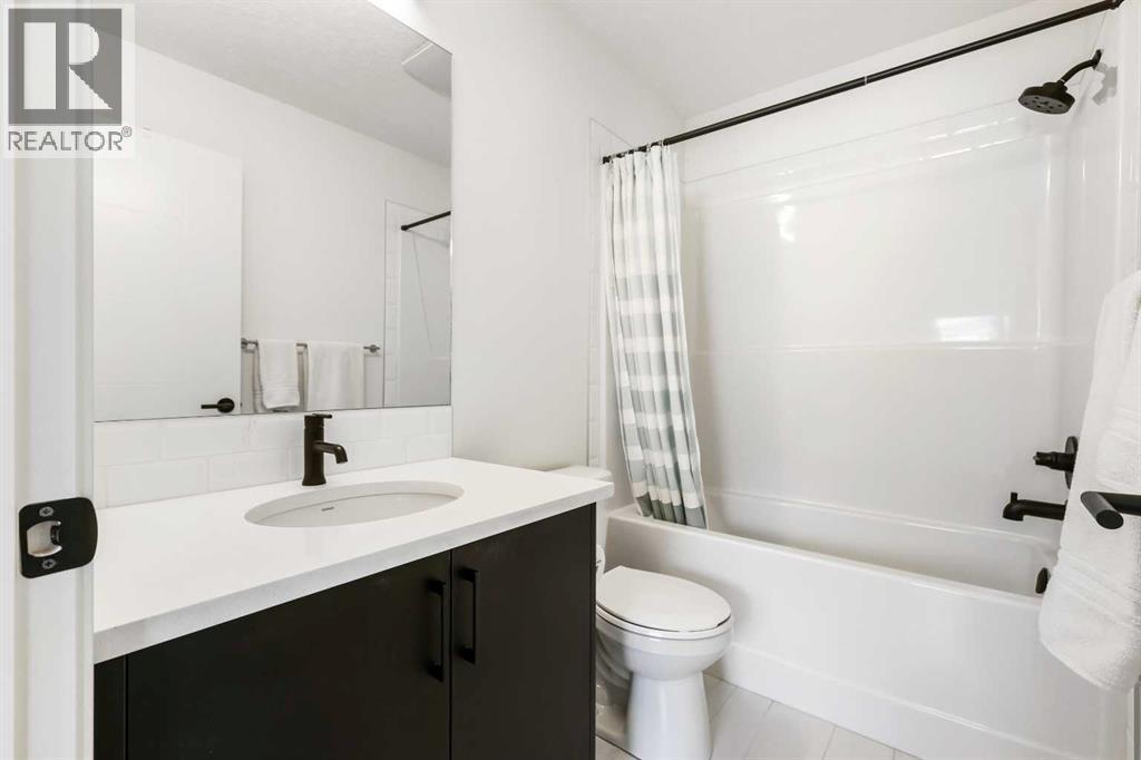 415 South Point Lane Sw, Airdrie, Alberta  T4B 5G8 - Photo 36 - A2255419