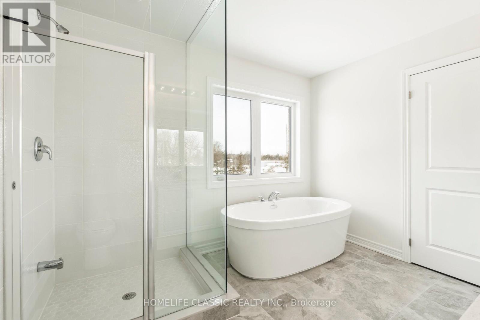 1286 Davis Loop, Innisfil (Lefroy), Ontario  L0L 1W0 - Photo 12 - N12415119