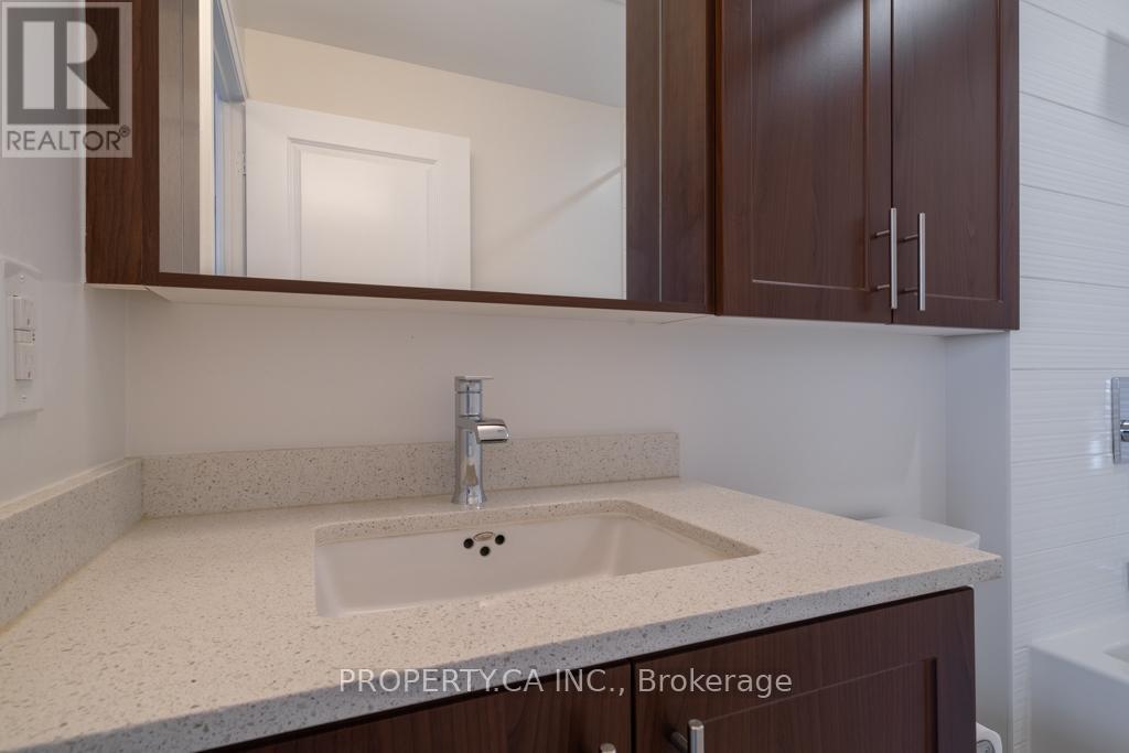 2201 - 3700 Highway 7, Vaughan, Ontario  L4L 0G8 - Photo 10 - N12416162