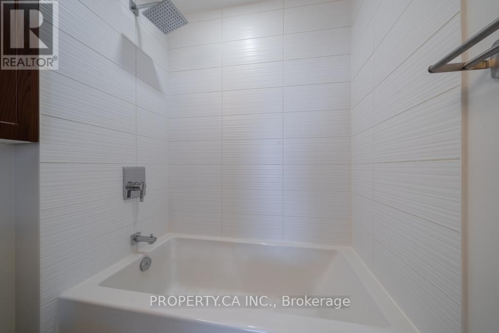 2201 - 3700 Highway 7, Vaughan, Ontario  L4L 0G8 - Photo 11 - N12416162