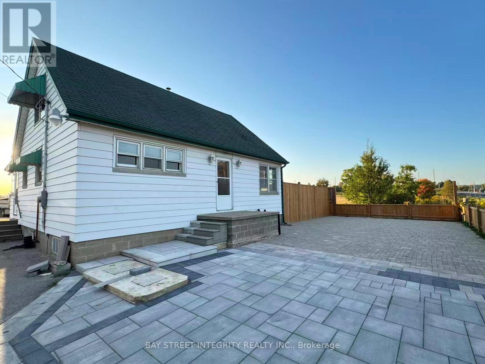 12190 WARDEN AVENUE, Whitchurch-Stouffville, Ontario