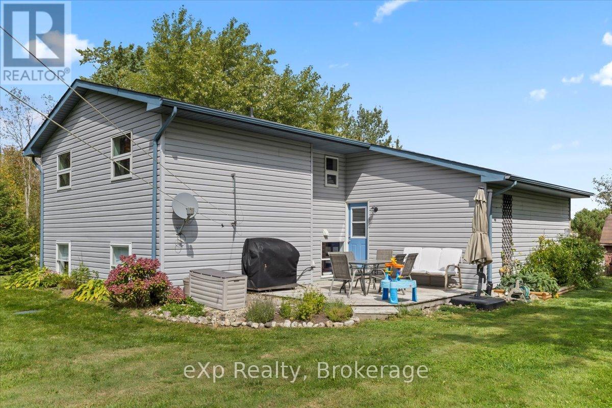 112260 Grey 14 Road, Southgate, Ontario  N0C 1B0 - Photo 5 - X12416265