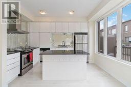 3192 Mintwood Circle, Oakville, Ontario  L6H 0P1 - Photo 14 - W12416158