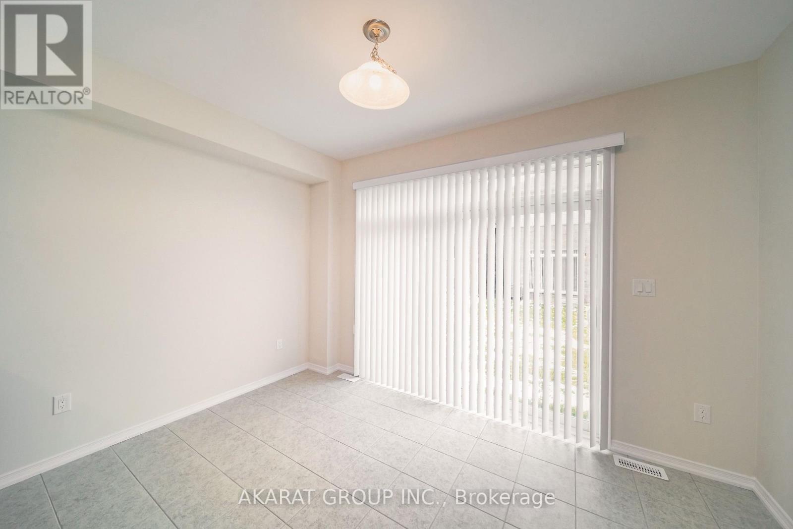 135 Esther Crescent, Thorold, Ontario  L3B 0H1 - Photo 17 - X12416147