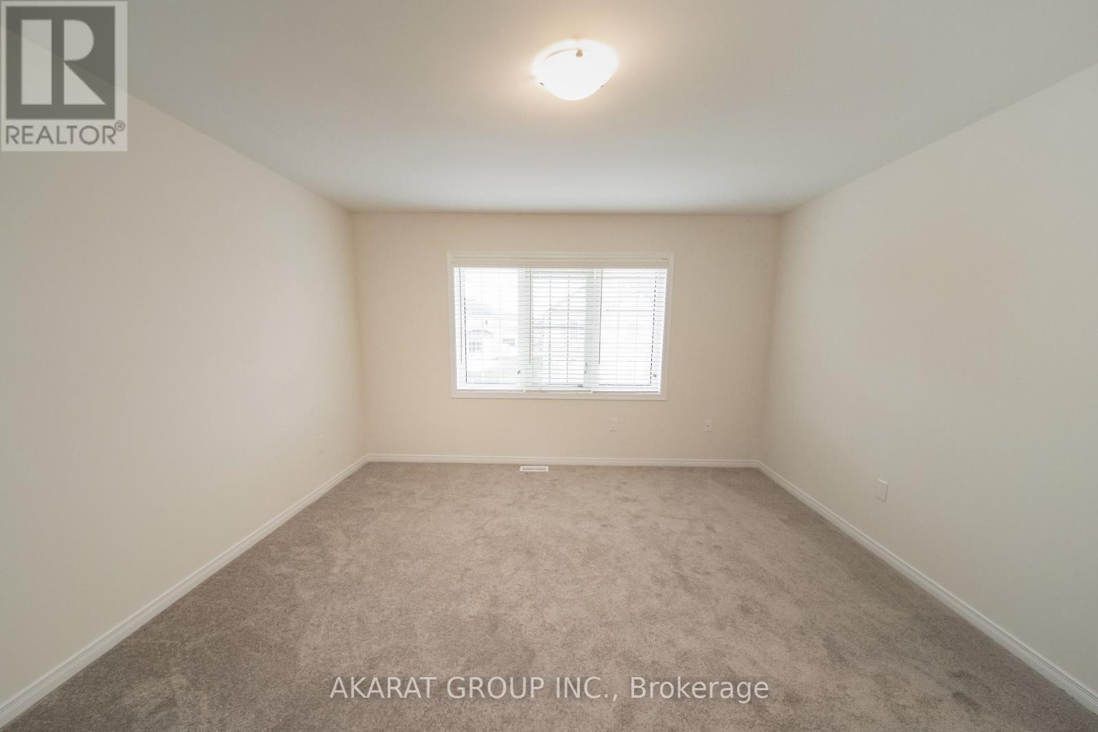 135 Esther Crescent, Thorold, Ontario  L3B 0H1 - Photo 22 - X12416147