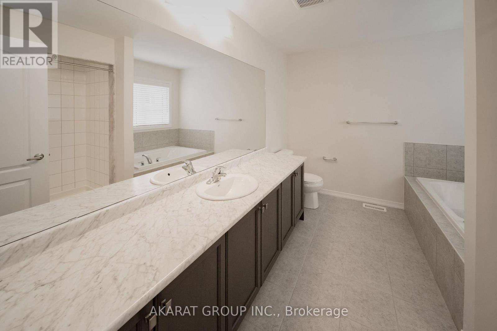 135 Esther Crescent, Thorold, Ontario  L3B 0H1 - Photo 25 - X12416147