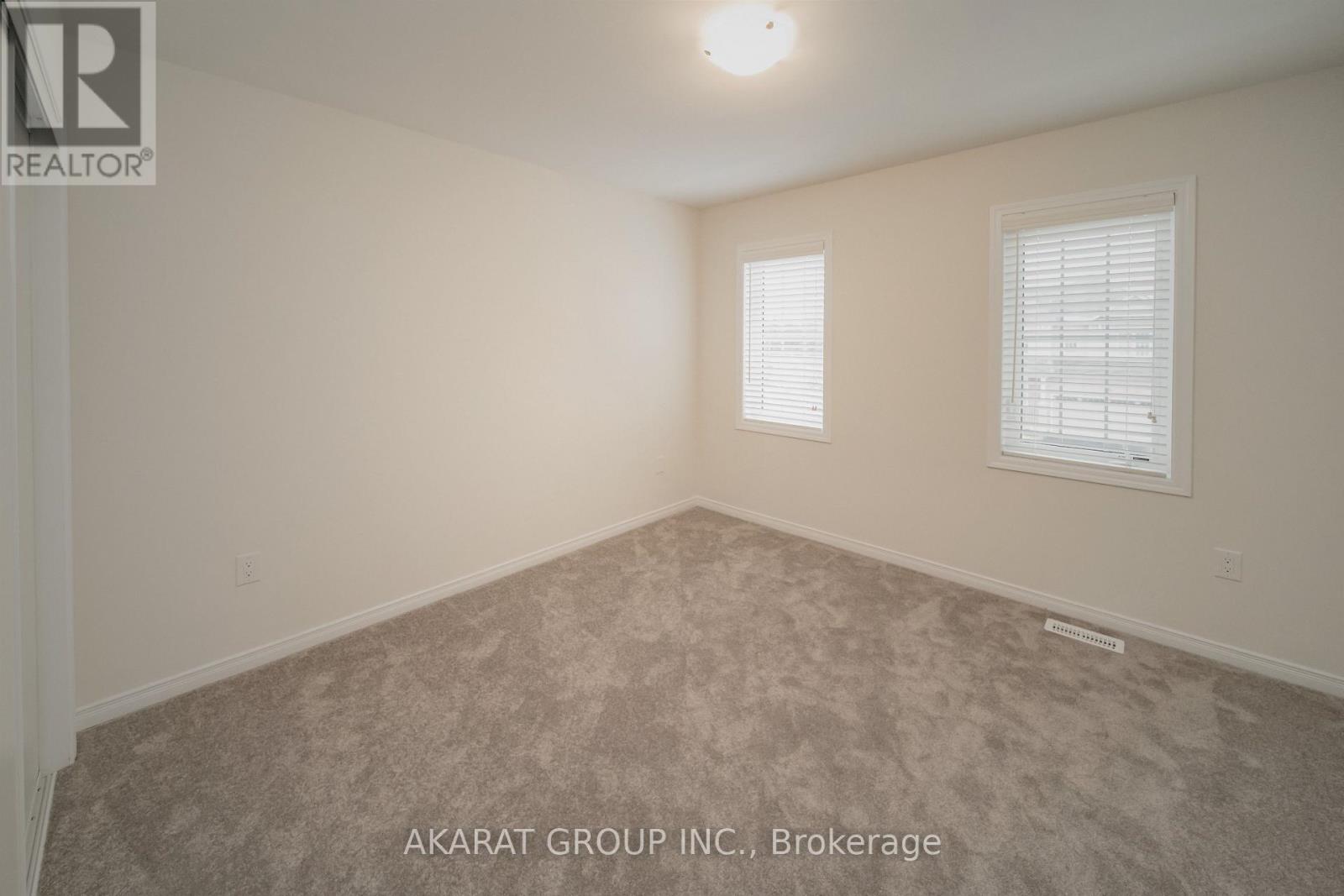 135 Esther Crescent, Thorold, Ontario  L3B 0H1 - Photo 27 - X12416147