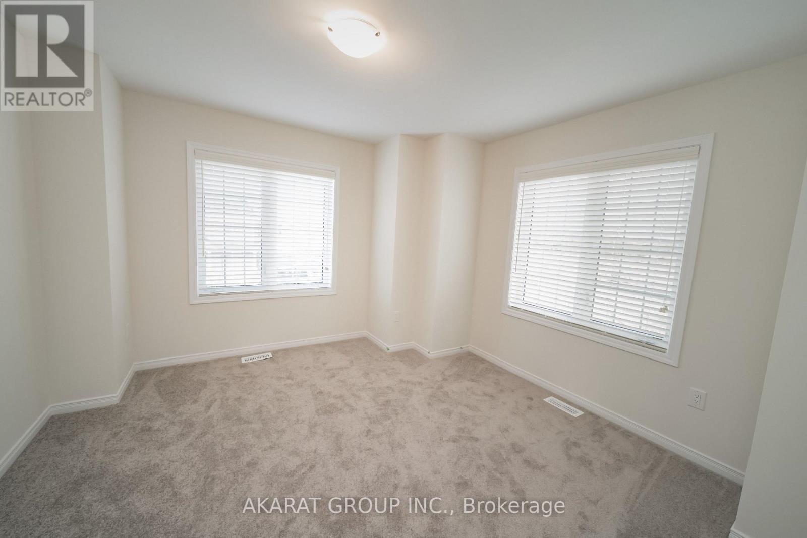 135 Esther Crescent, Thorold, Ontario  L3B 0H1 - Photo 31 - X12416147