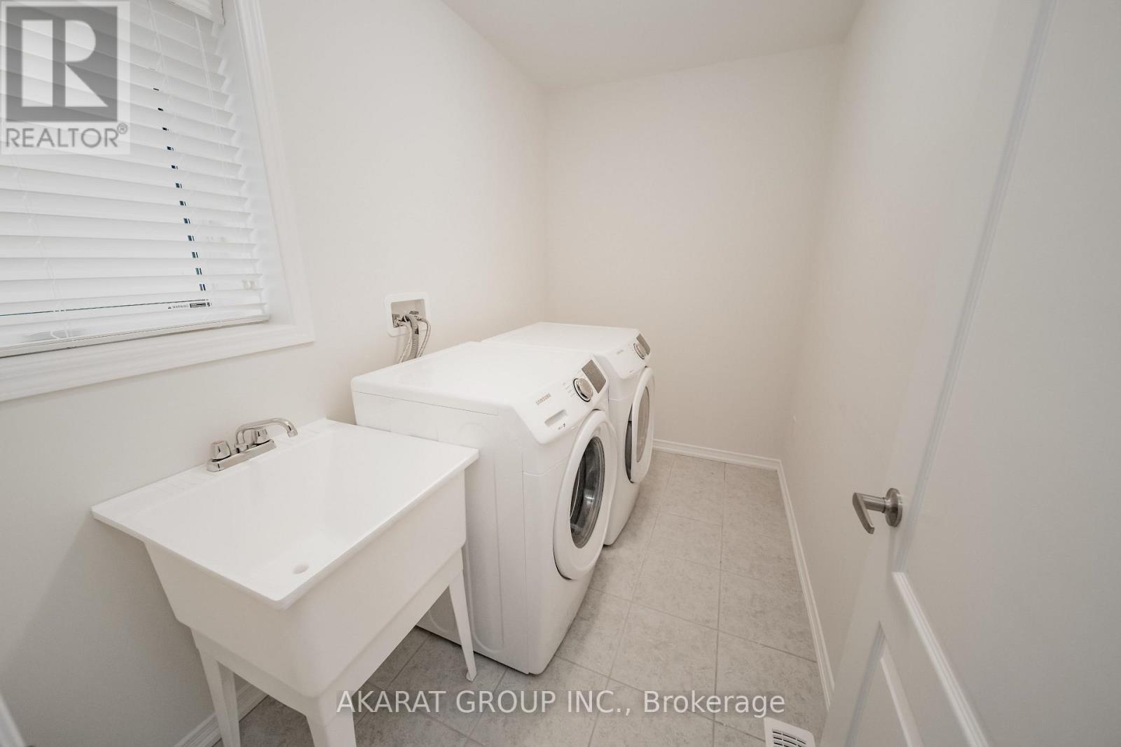 135 Esther Crescent, Thorold, Ontario  L3B 0H1 - Photo 35 - X12416147