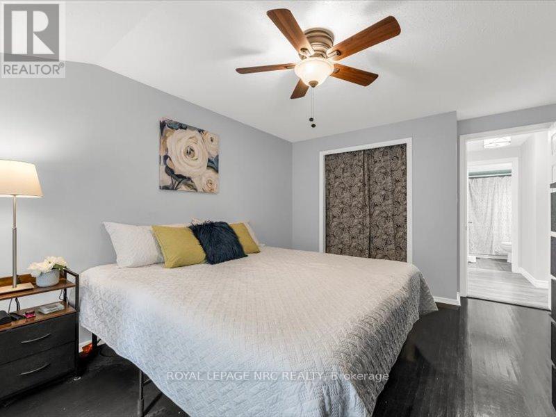 39 Meadowlark Street, Hamilton, Ontario  L9A 2K4 - Photo 13 - X12416149