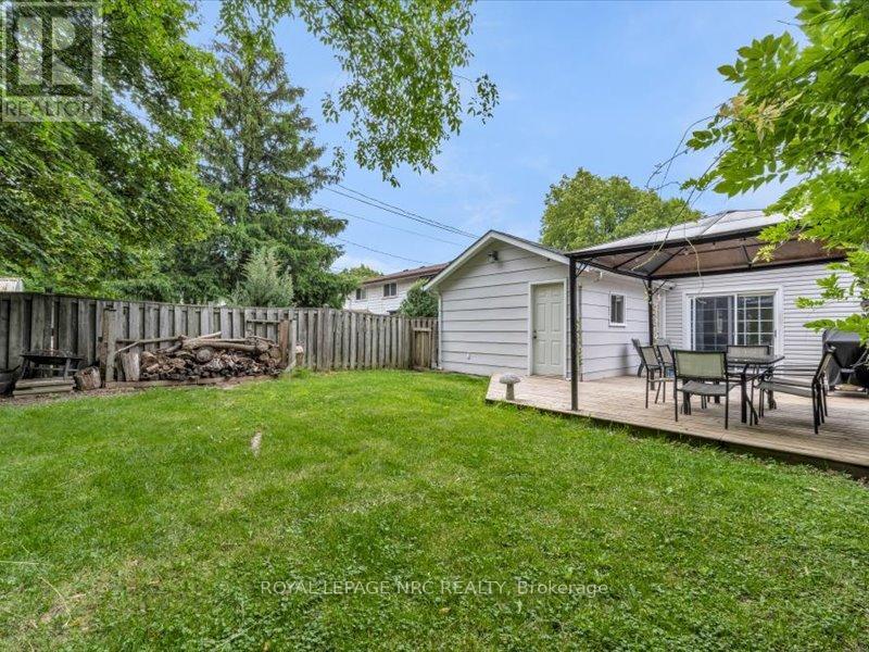 39 Meadowlark Street, Hamilton, Ontario  L9A 2K4 - Photo 22 - X12416149