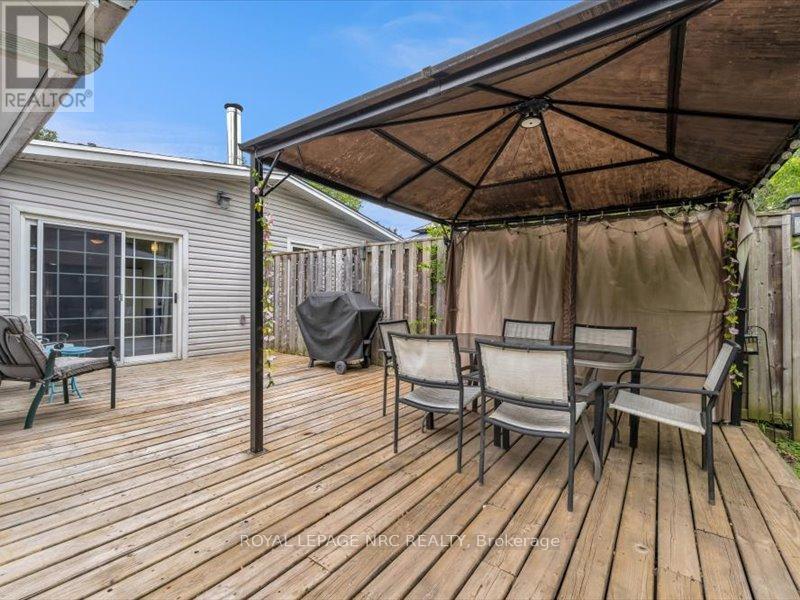 39 Meadowlark Street, Hamilton, Ontario  L9A 2K4 - Photo 23 - X12416149