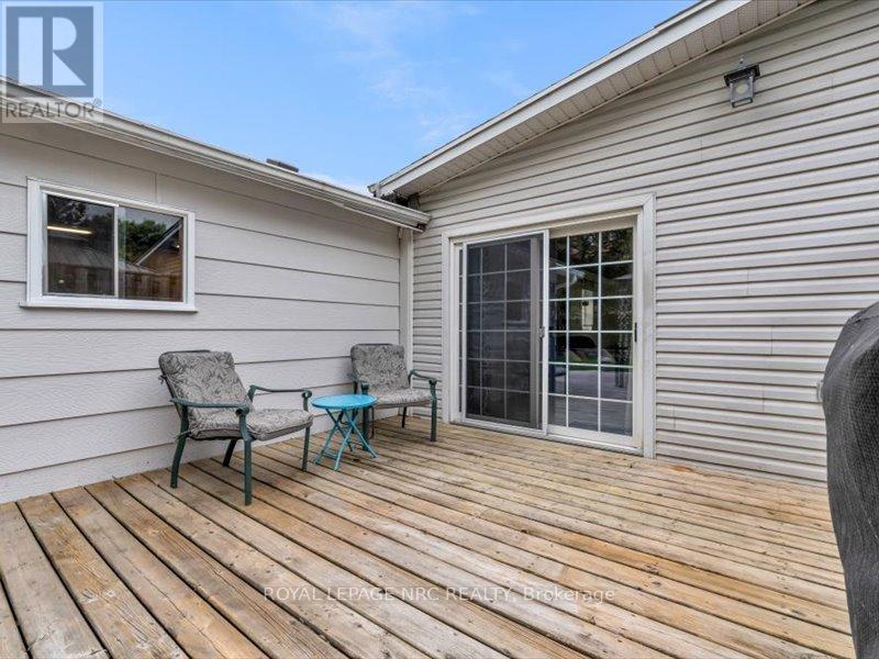 39 Meadowlark Street, Hamilton, Ontario  L9A 2K4 - Photo 24 - X12416149
