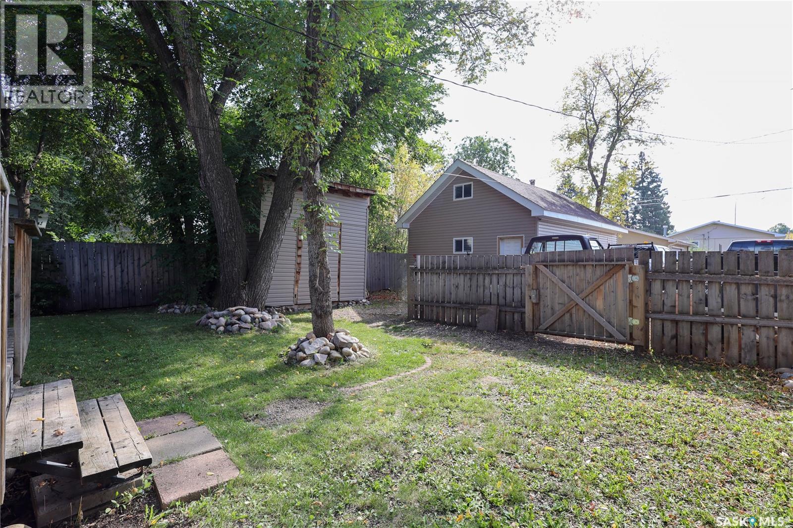 707 5th Street E, Prince Albert, Saskatchewan  S6V 0M5 - Photo 18 - SK018759