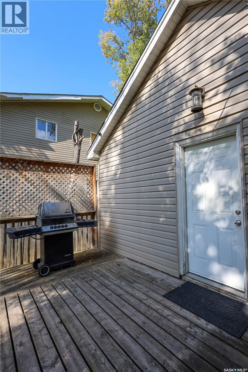 707 5th Street E, Prince Albert, Saskatchewan  S6V 0M5 - Photo 23 - SK018759