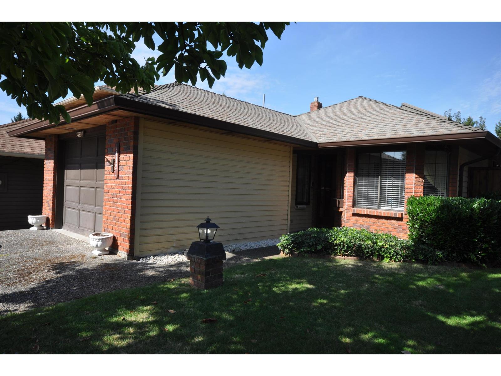 14991 Southmere Close, Surrey, British Columbia  V4A 7T6 - Photo 2 - R3050201