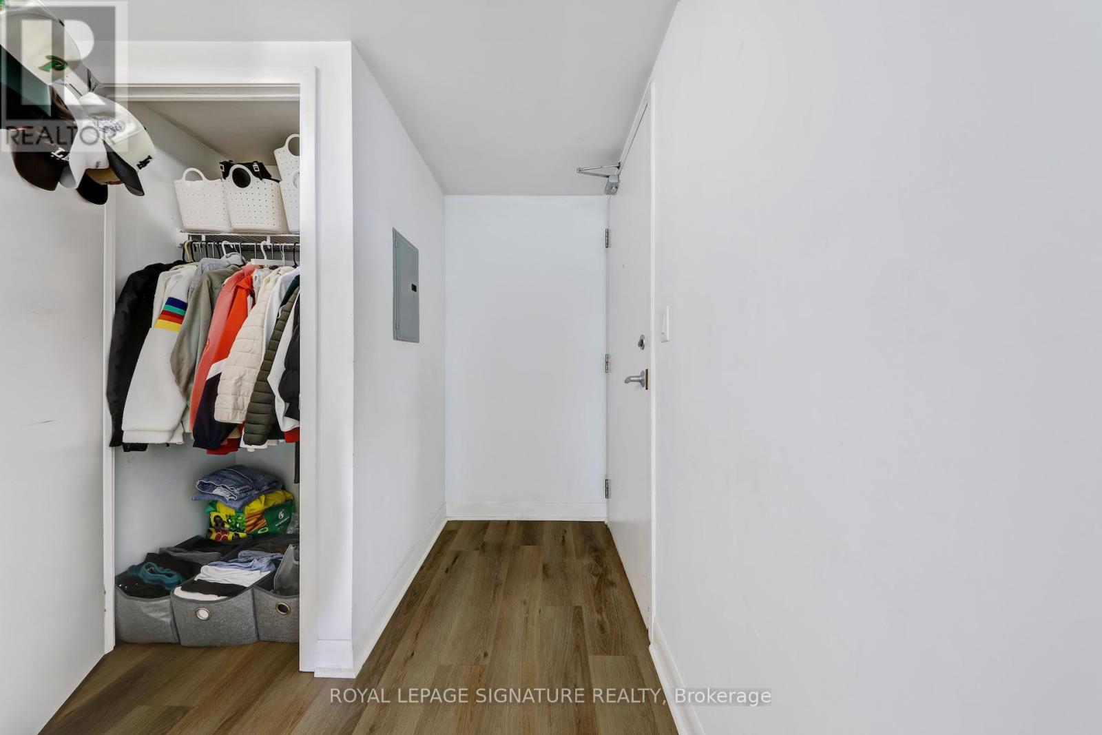 2405 - 600 Fleet Street, Toronto, Ontario  M5V 1B7 - Photo 10 - C12416213