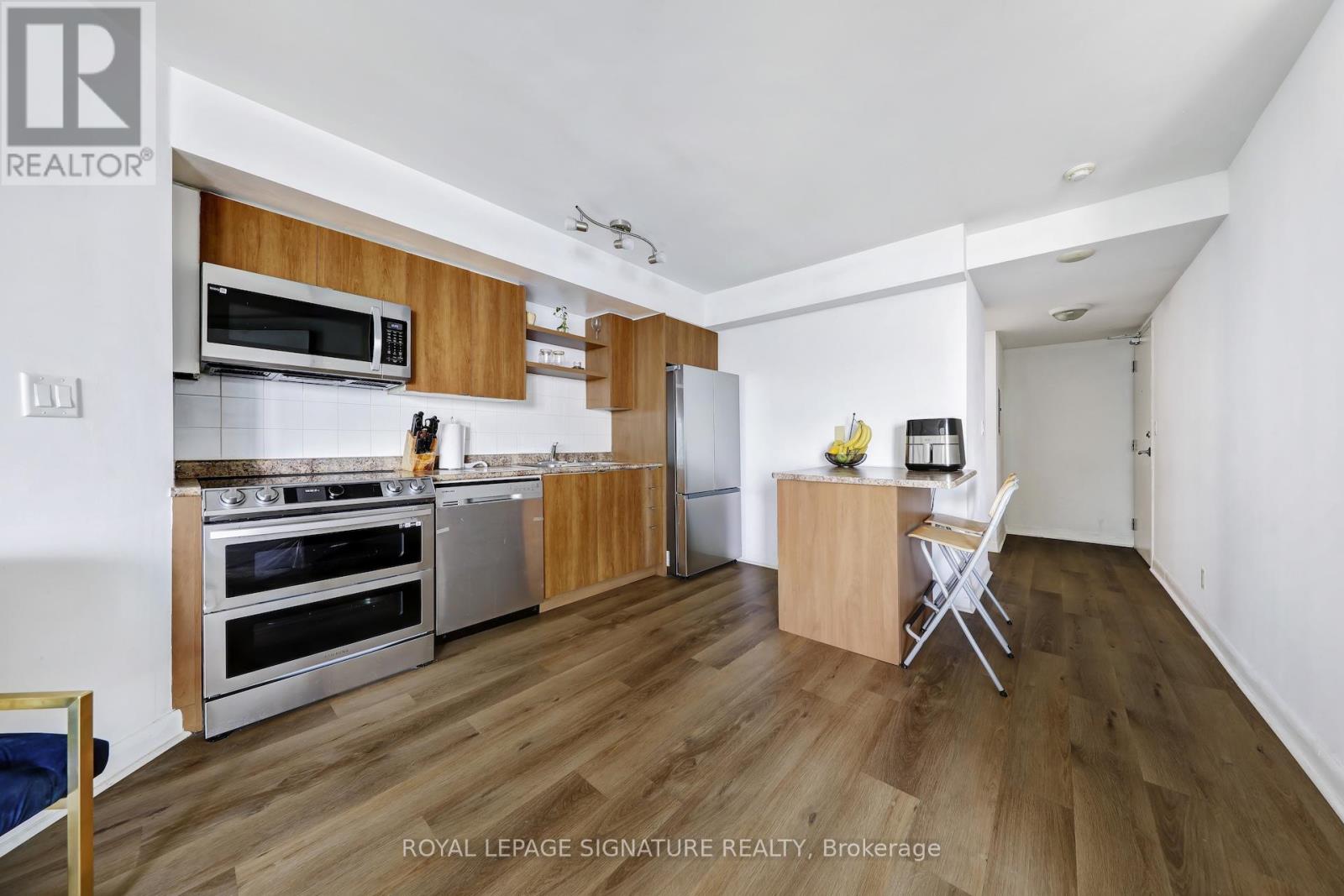2405 - 600 Fleet Street, Toronto, Ontario  M5V 1B7 - Photo 12 - C12416213