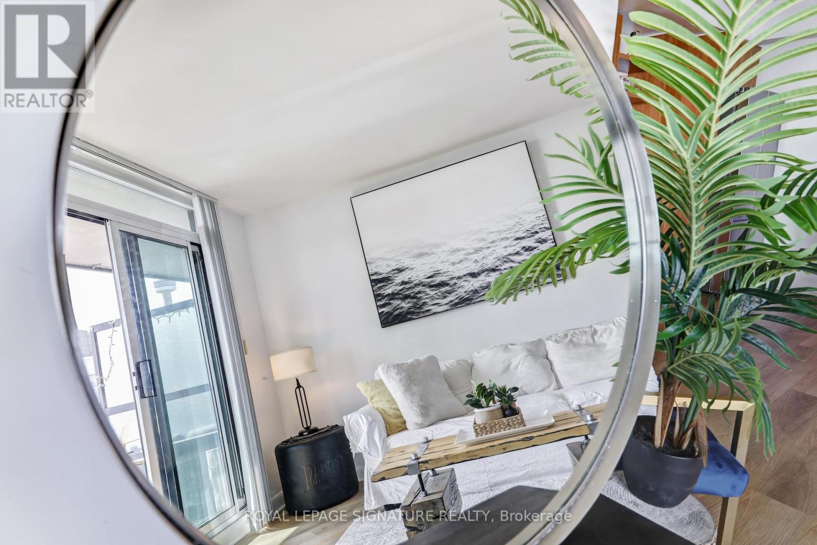 2405 - 600 Fleet Street, Toronto, Ontario  M5V 1B7 - Photo 18 - C12416213
