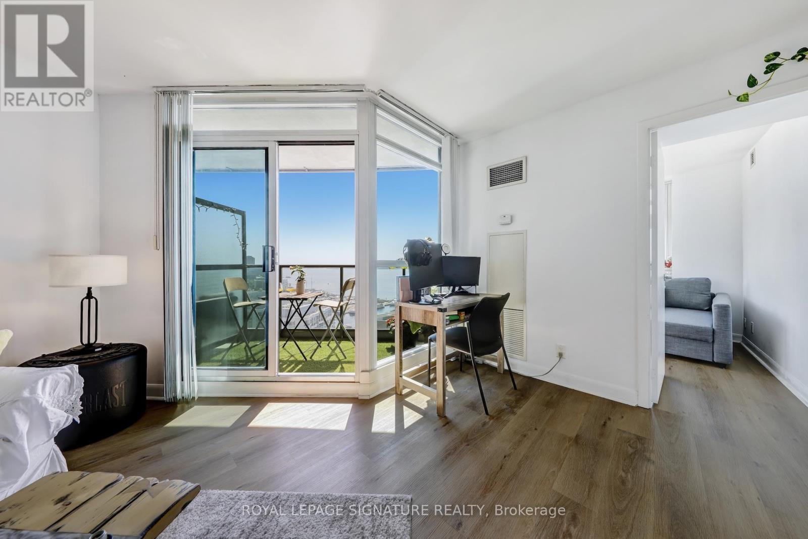 2405 - 600 Fleet Street, Toronto, Ontario  M5V 1B7 - Photo 27 - C12416213