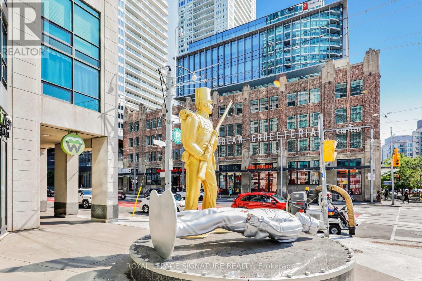 2405 - 600 Fleet Street, Toronto, Ontario  M5V 1B7 - Photo 8 - C12416213