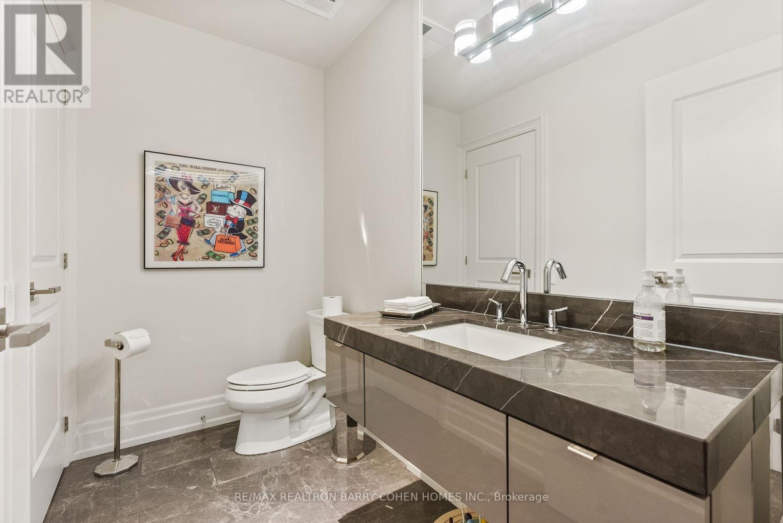 133 Pears Avenue, Toronto, Ontario  M5R 1T3 - Photo 18 - C12416223