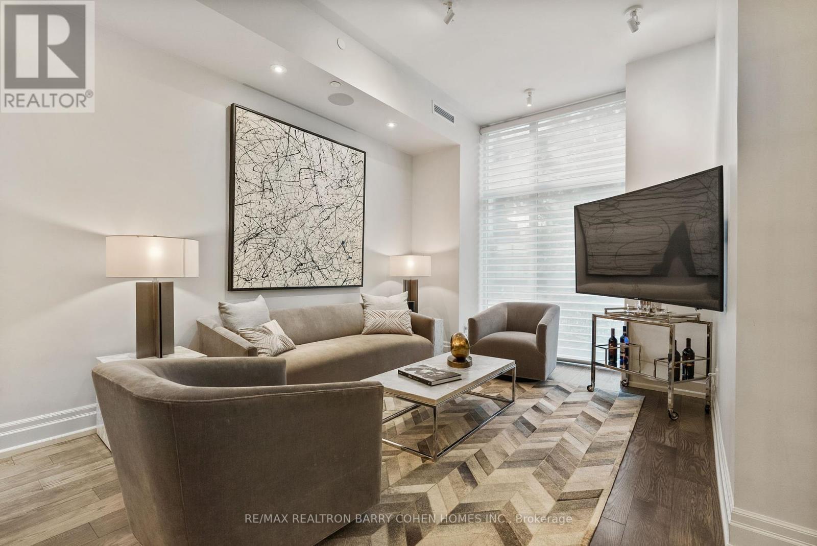 133 Pears Avenue, Toronto, Ontario  M5R 1T3 - Photo 7 - C12416223