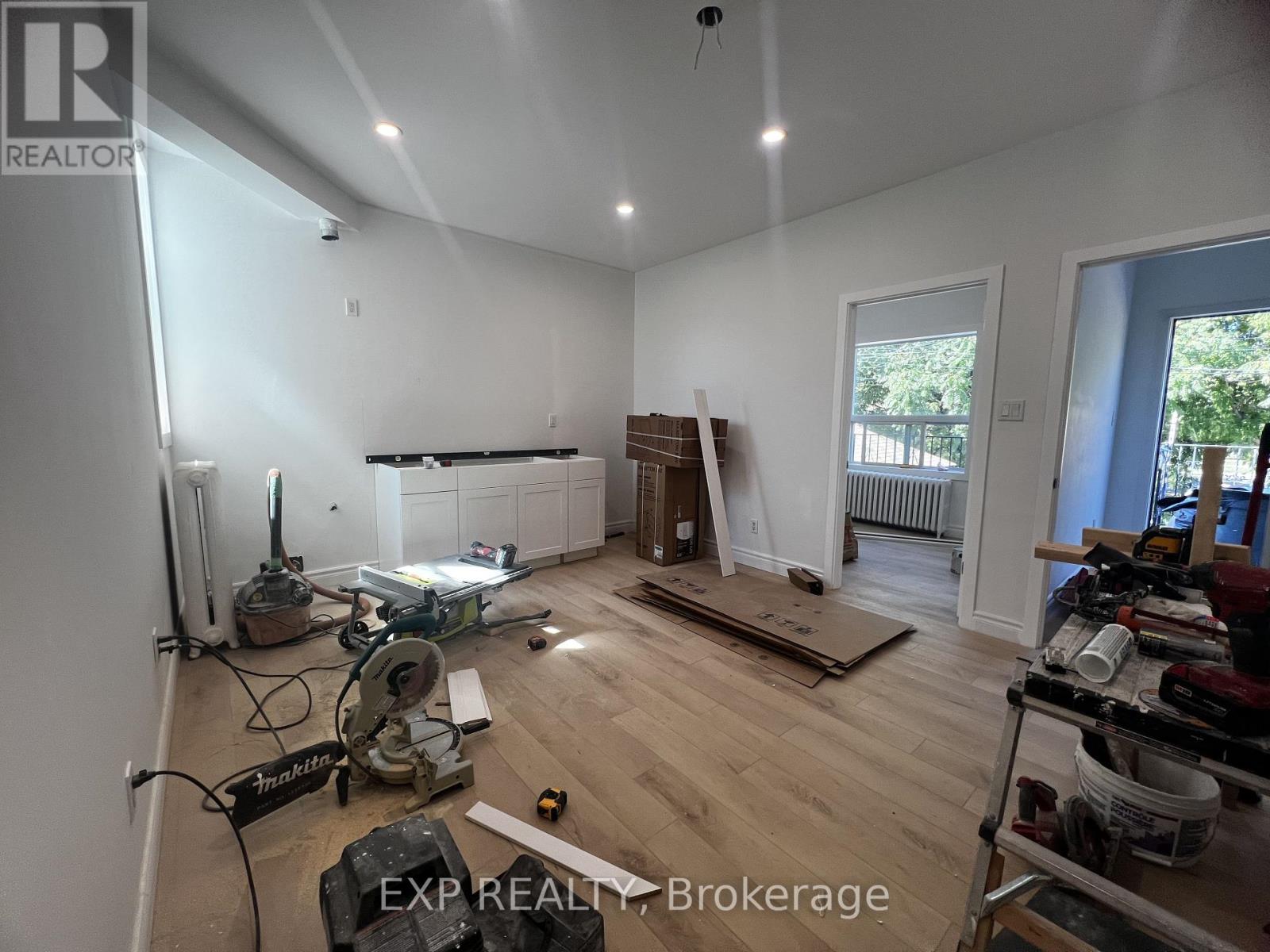 102 - 804a St Clair Avenue W, Toronto, Ontario  M6C 1B6 - Photo 2 - C12416327