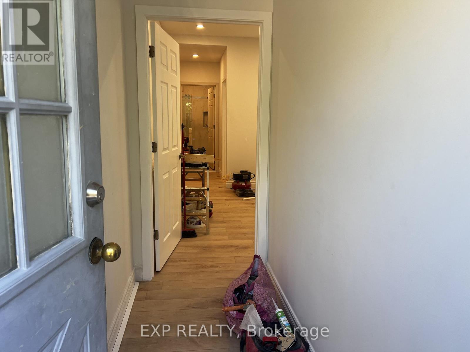 102 - 804a St Clair Avenue W, Toronto, Ontario  M6C 1B6 - Photo 6 - C12416327