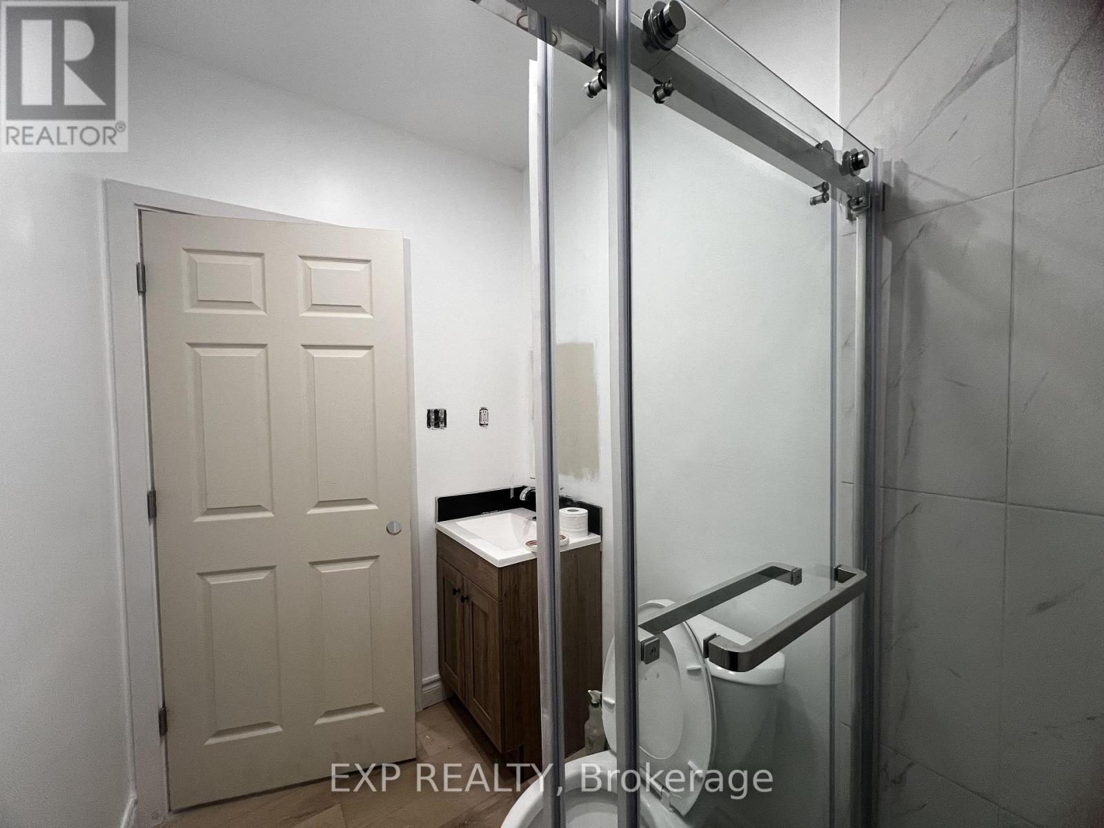 102 - 804a St Clair Avenue W, Toronto, Ontario  M6C 1B6 - Photo 9 - C12416327