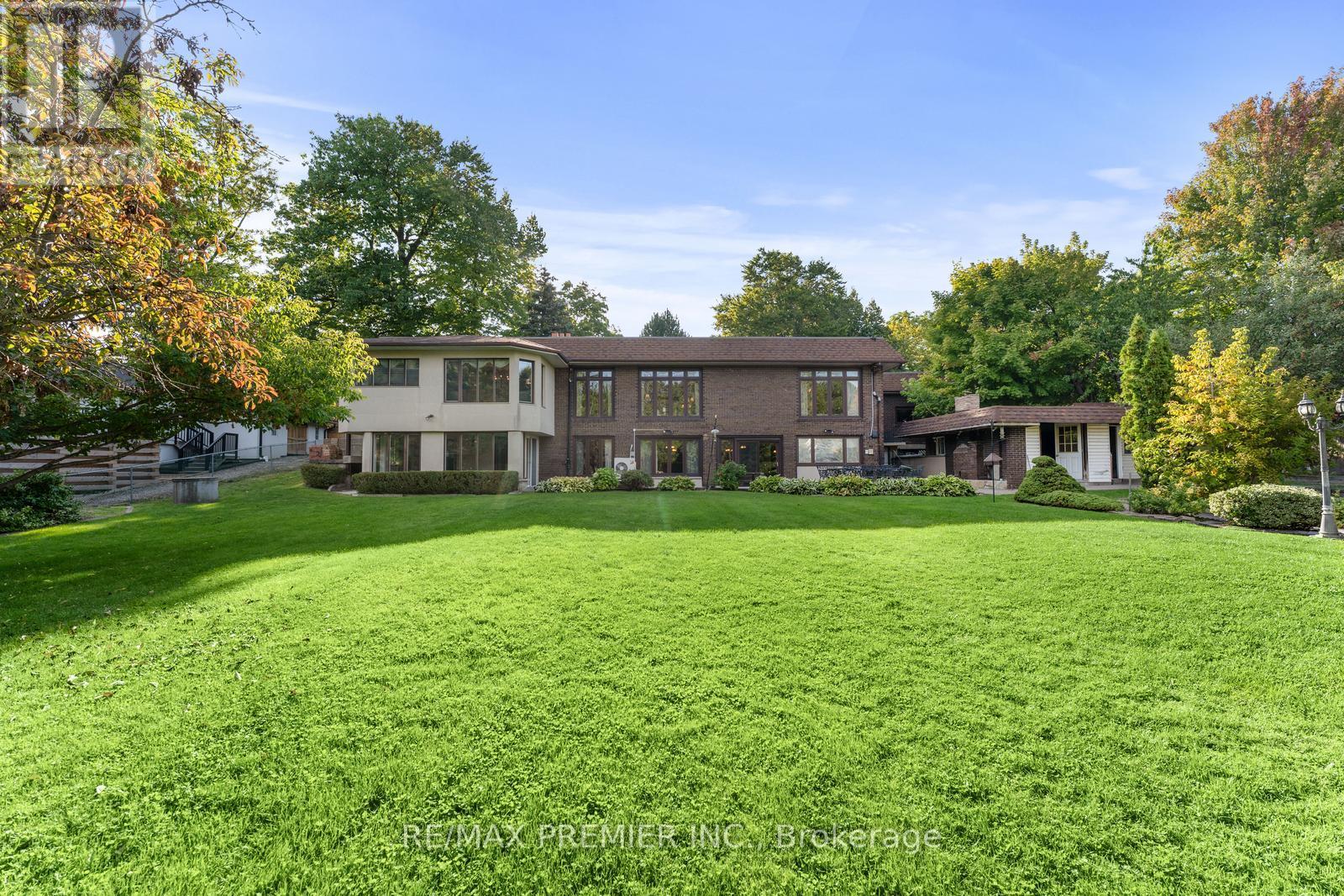 261 Sylvadene Parkway, Vaughan, Ontario  L4L 2M8 - Photo 40 - N12415077