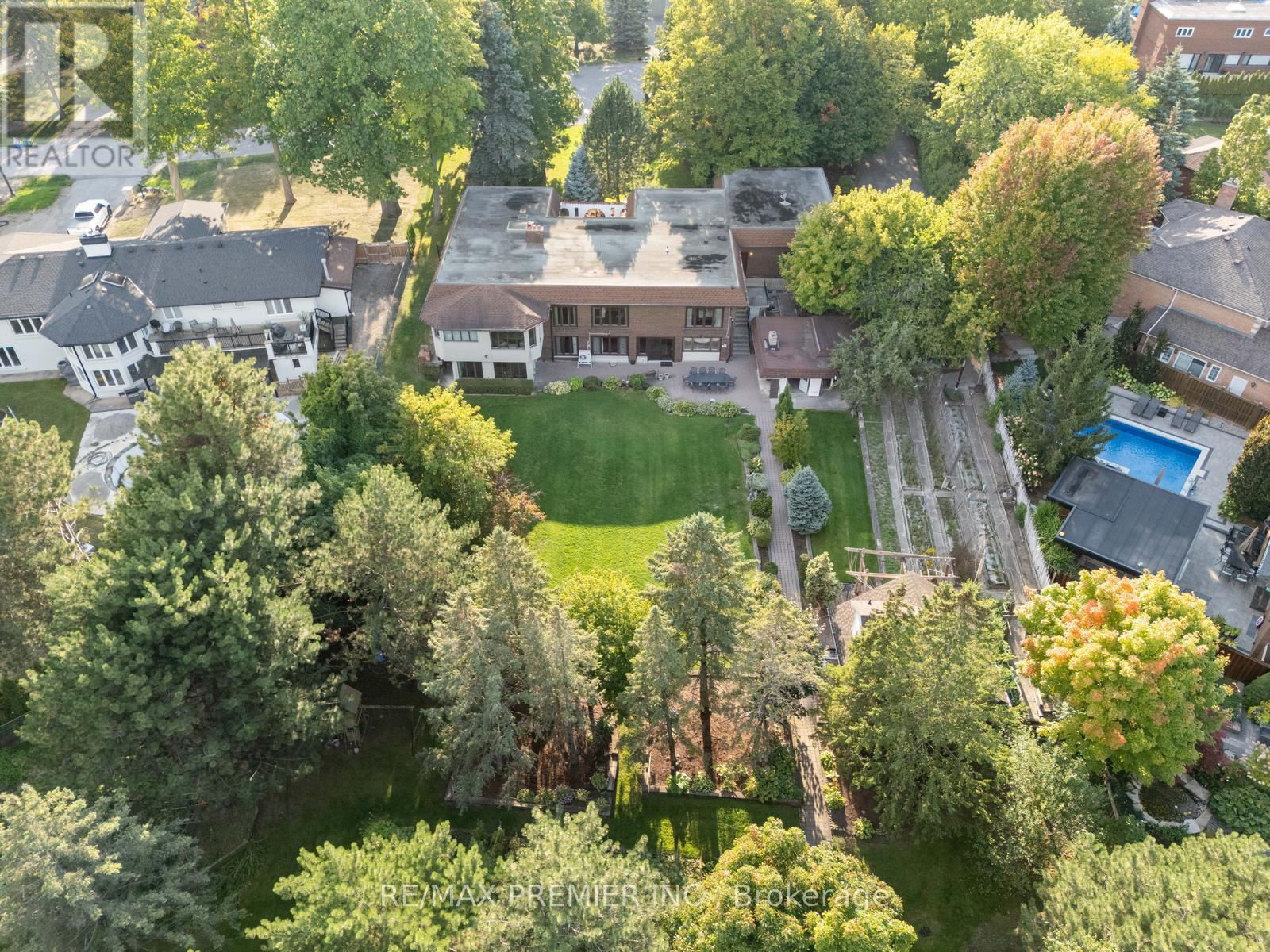 261 Sylvadene Parkway, Vaughan, Ontario  L4L 2M8 - Photo 46 - N12415077