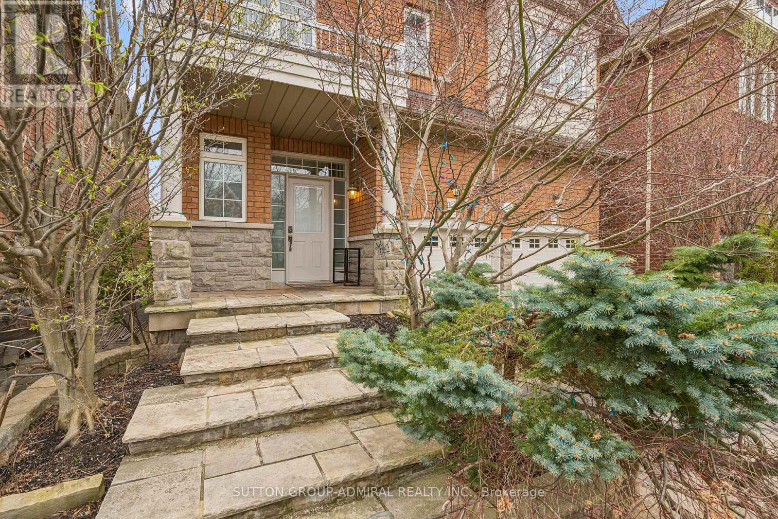 63 Vivaldi Drive, Vaughan, Ontario  L4J 8Z4 - Photo 3 - N12416222