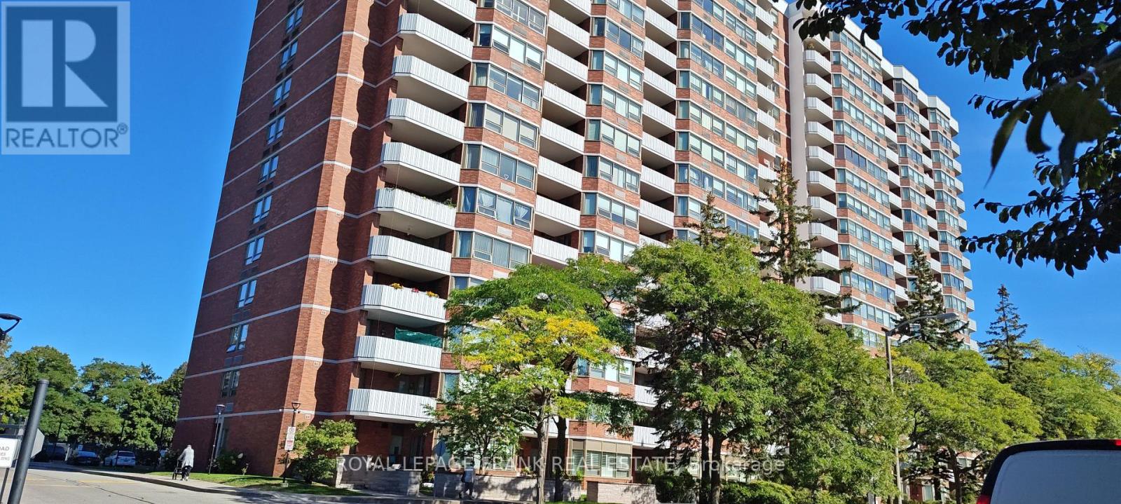 1908 - 121 Ling Road, Toronto, Ontario M1E 4Y2 - Photo 3 - E12416341