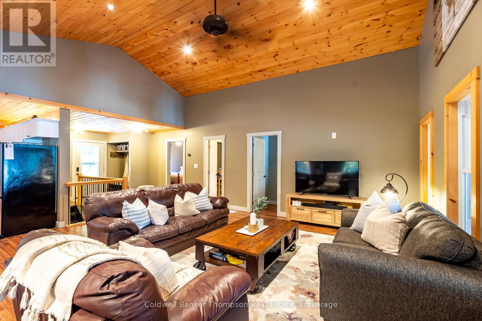 691 South Shore Drive, Parry Sound Remote Area, Ontario  P0A 1P0 - Photo 17 - X12416344