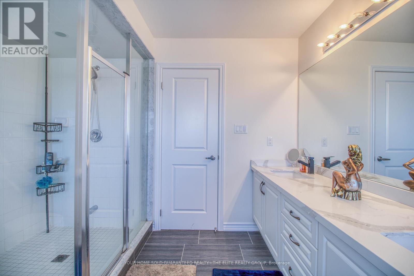 211 Lia Drive, Clearview, Ontario  L0M 1S0 - Photo 29 - S12416264