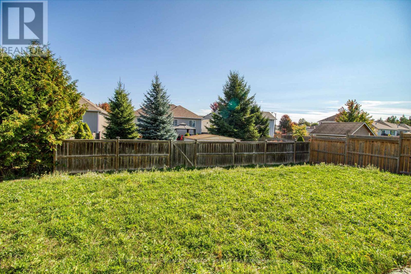 211 Lia Drive, Clearview, Ontario  L0M 1S0 - Photo 33 - S12416264