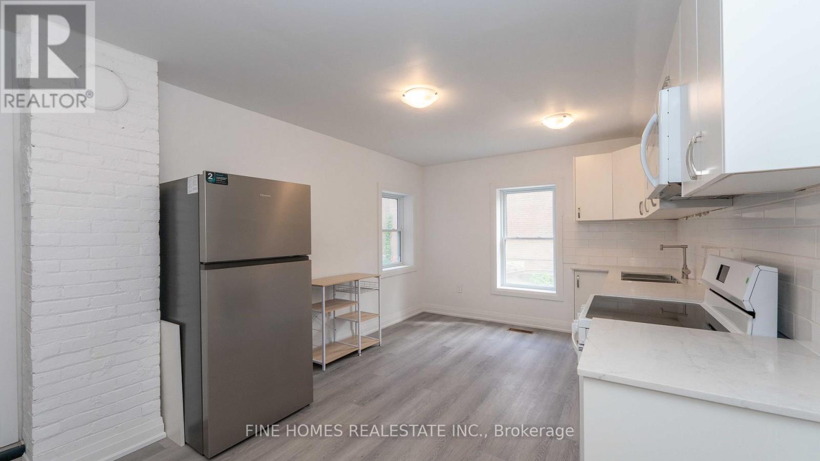 119 Albert Street S, Orillia, Ontario  L3V 5L1 - Photo 14 - S12416328