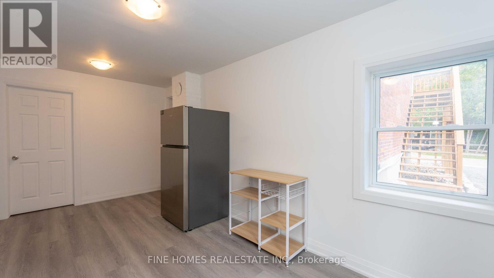 119 Albert Street S, Orillia, Ontario  L3V 5L1 - Photo 17 - S12416328