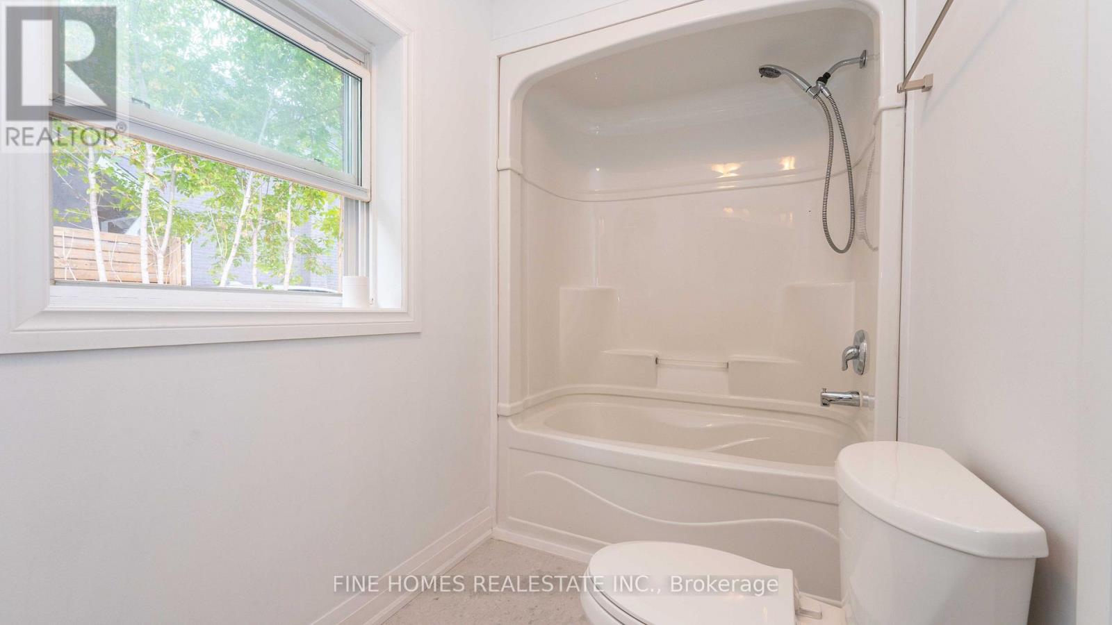119 Albert Street S, Orillia, Ontario  L3V 5L1 - Photo 23 - S12416328