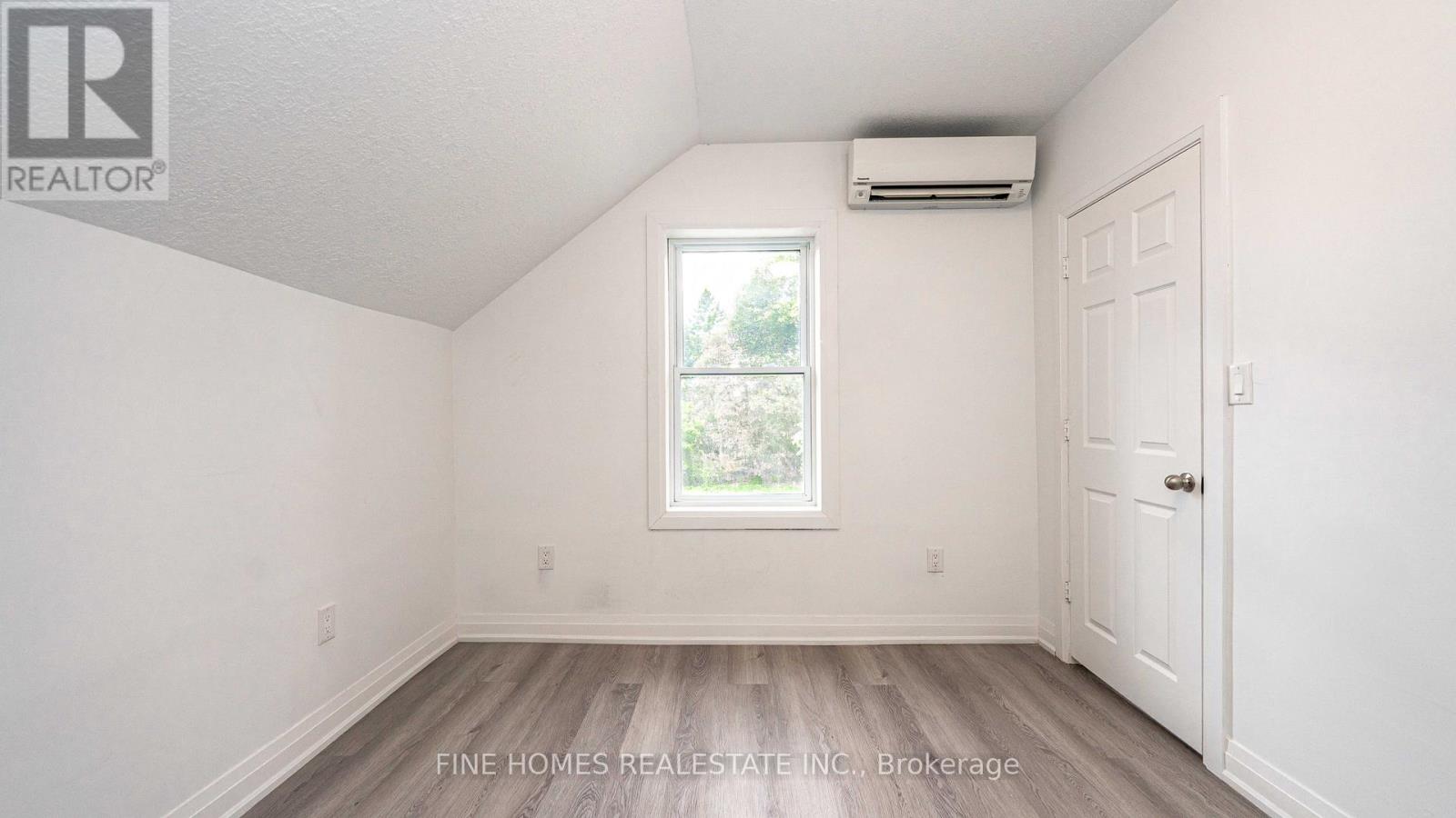 119 Albert Street S, Orillia, Ontario  L3V 5L1 - Photo 35 - S12416328
