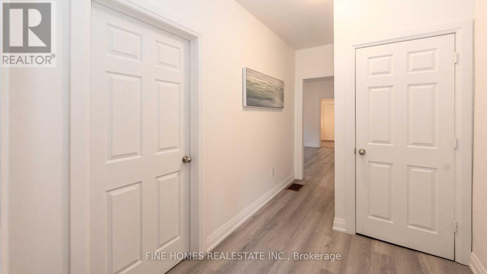 119 Albert Street S, Orillia, Ontario  L3V 5L1 - Photo 4 - S12416328