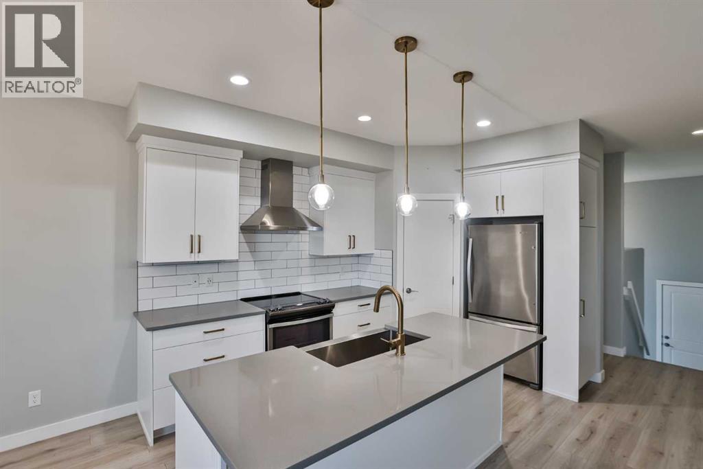 Property at 526 Devonia Road W image 3