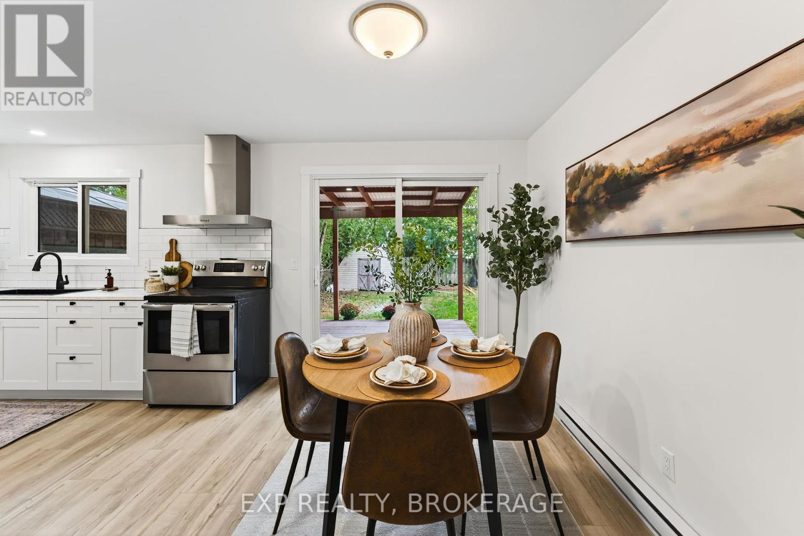 Property at 834 CEDARWOOD DRIVE image 4
