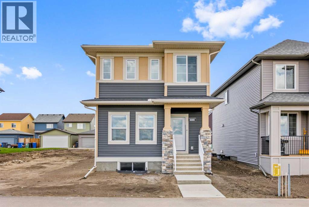 231 Vista Road, Crossfield, Alberta  T0M 0S0 - Photo 2 - A2201912