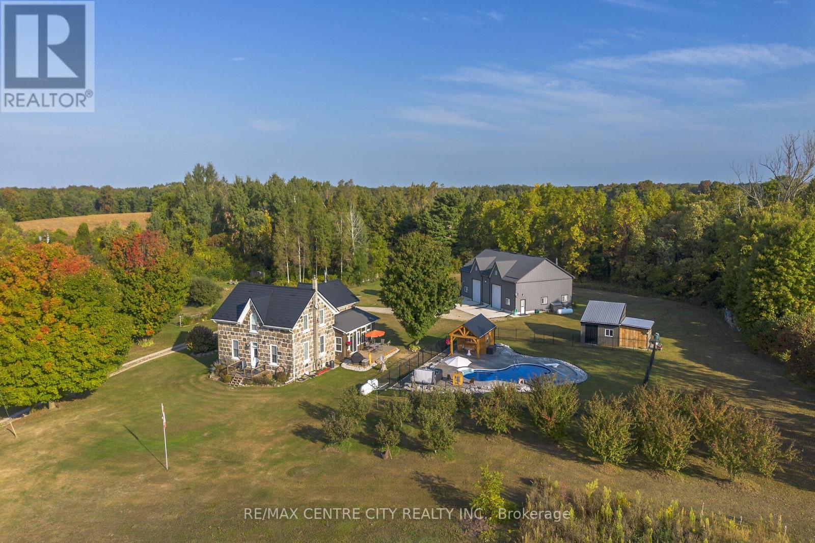 846635 Township Road 9, Blandford-Blenheim, Ontario  N0J 1B0 - Photo 1 - X12416364