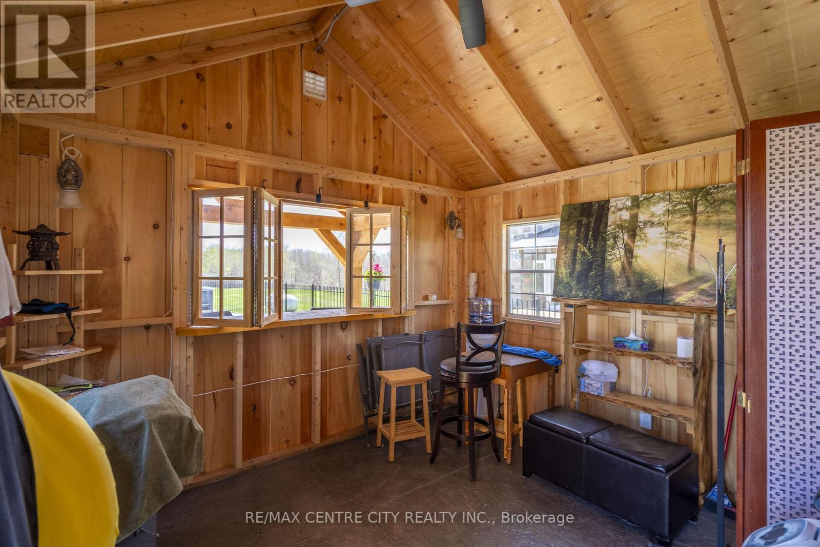846635 Township Road 9, Blandford-Blenheim, Ontario  N0J 1B0 - Photo 11 - X12416364