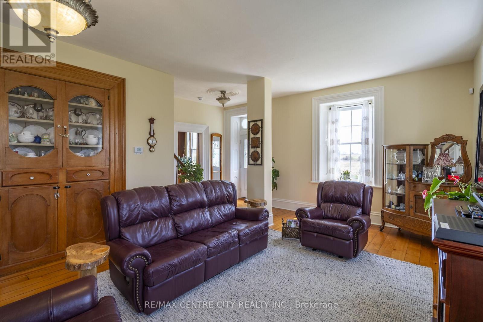 846635 Township Road 9, Blandford-Blenheim, Ontario  N0J 1B0 - Photo 15 - X12416364