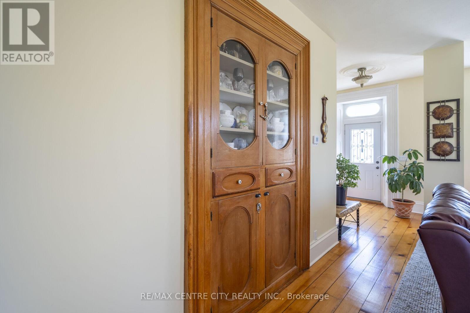 846635 Township Road 9, Blandford-Blenheim, Ontario  N0J 1B0 - Photo 16 - X12416364