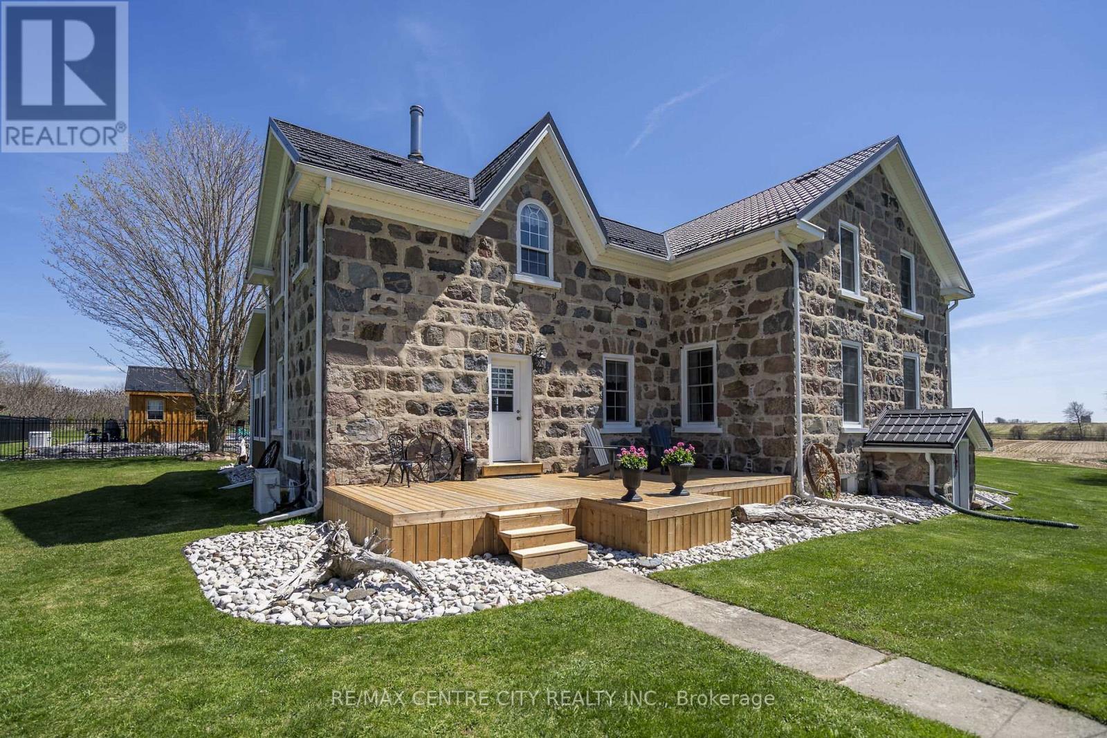 846635 Township Road 9, Blandford-Blenheim, Ontario  N0J 1B0 - Photo 5 - X12416364